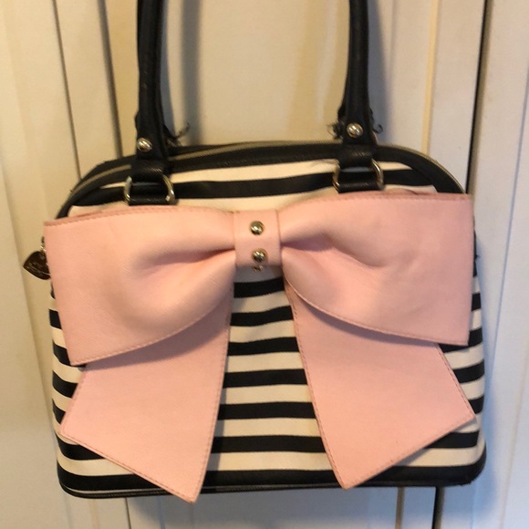 Betsey Johnson satchel faux leather - Picture 3 of 14